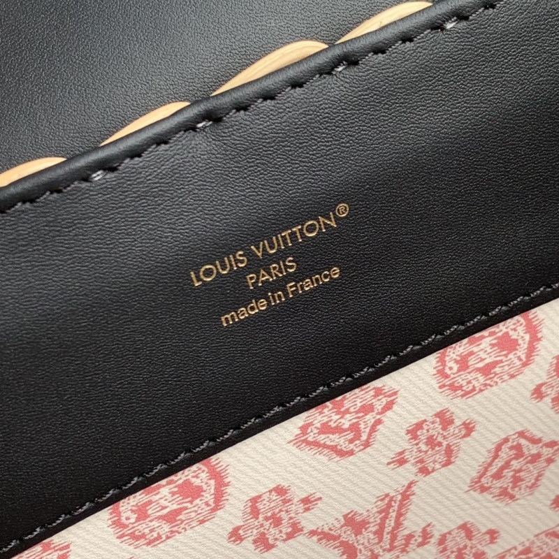 LV Capucines Bags